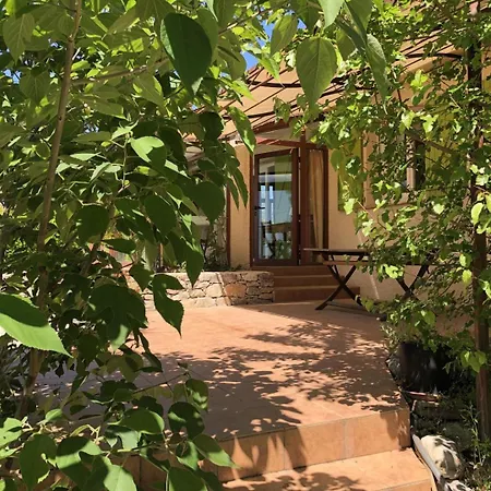 De Font Du Roux Holiday home